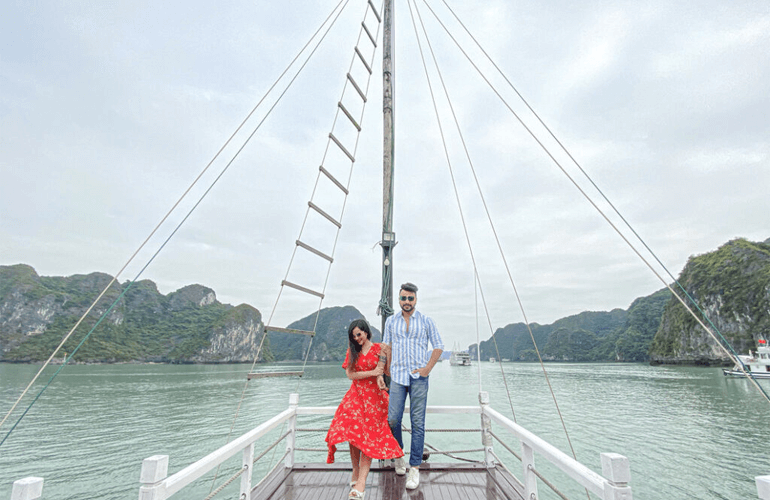 Halong Bay luxury cruise
