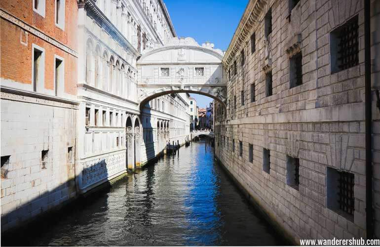 Bridge of Sighs Venice - things to do in Venice Italy