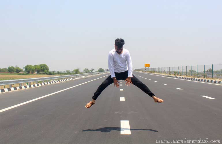 Agra-Lucknow Expressway (Delhi to Varanasi)