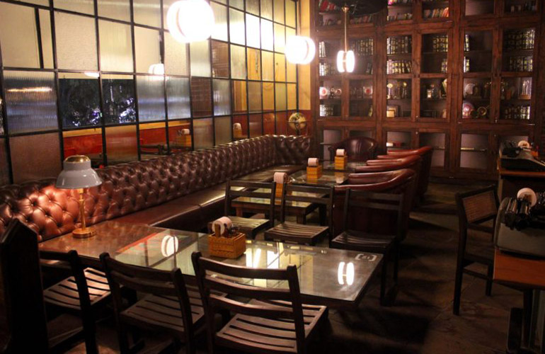 Bars and Lounges in Delhi